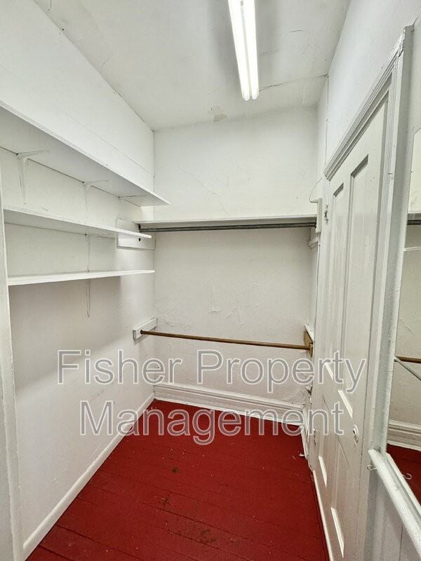 1921 Floyd Ave #2 - Photo 6 of 10