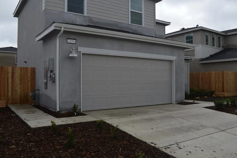 2454 Fidalgo Way - Photo 3 of 42