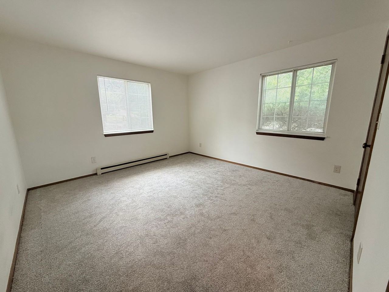 716 Mansfield Ct - Photo 7 of 11