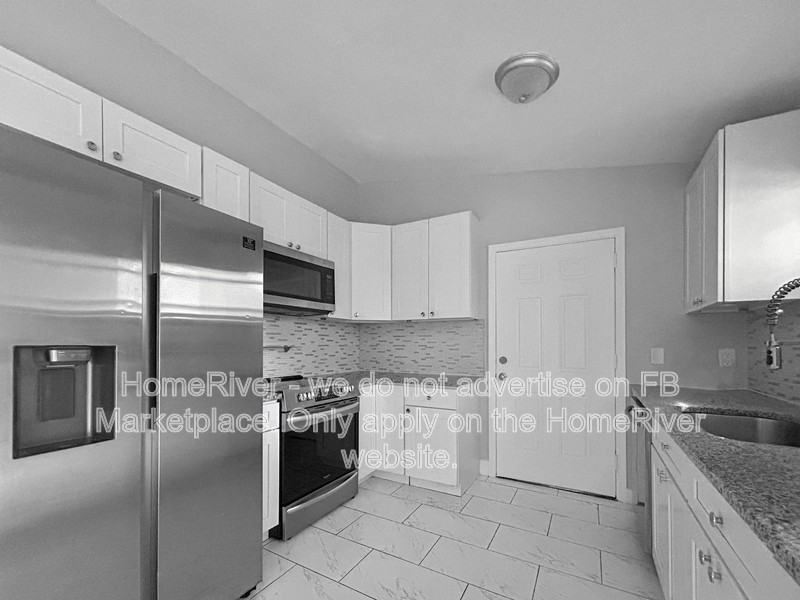 7832 Delaroche Ct - Photo 6 of 19
