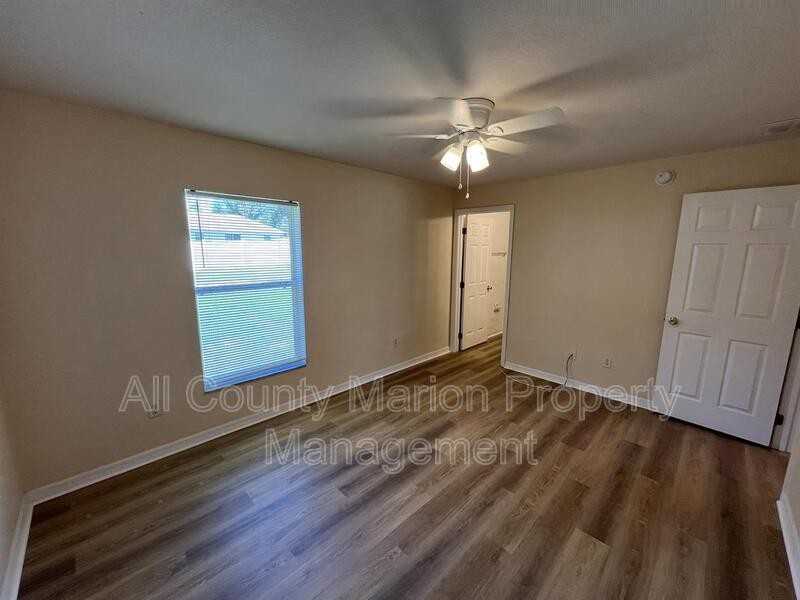520 Marion Oaks Ln - Photo 7 of 13