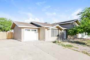 5758 N 42nd Ave - Photo 1 of 1