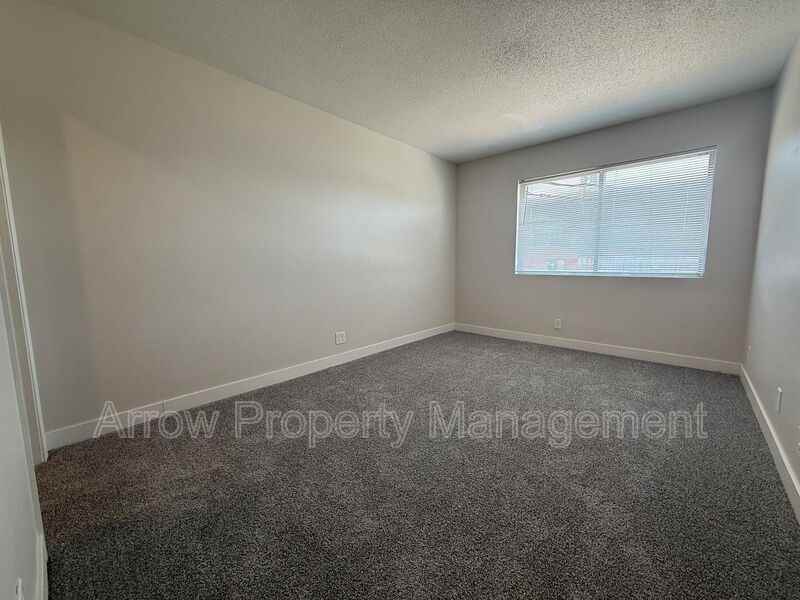 1315 F St - Photo 5 of 10