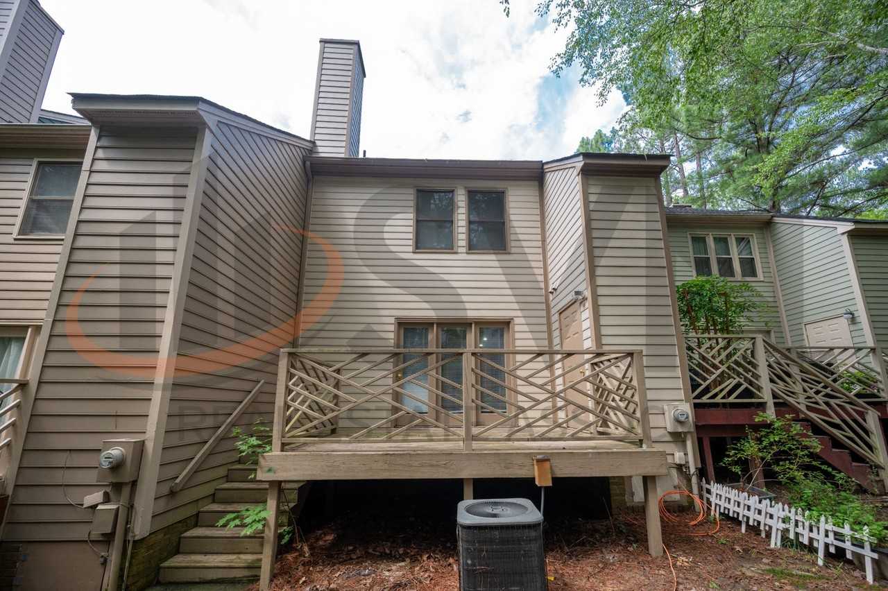 3117 Coachmans Way - Photo 3 of 19