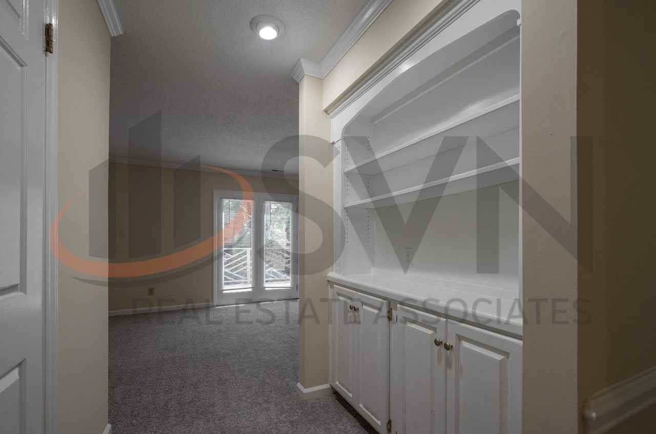 3117 Coachmans Way - Photo 7 of 19