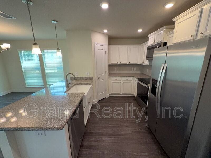 4393 Village Oak Ln - Photo 5 of 23