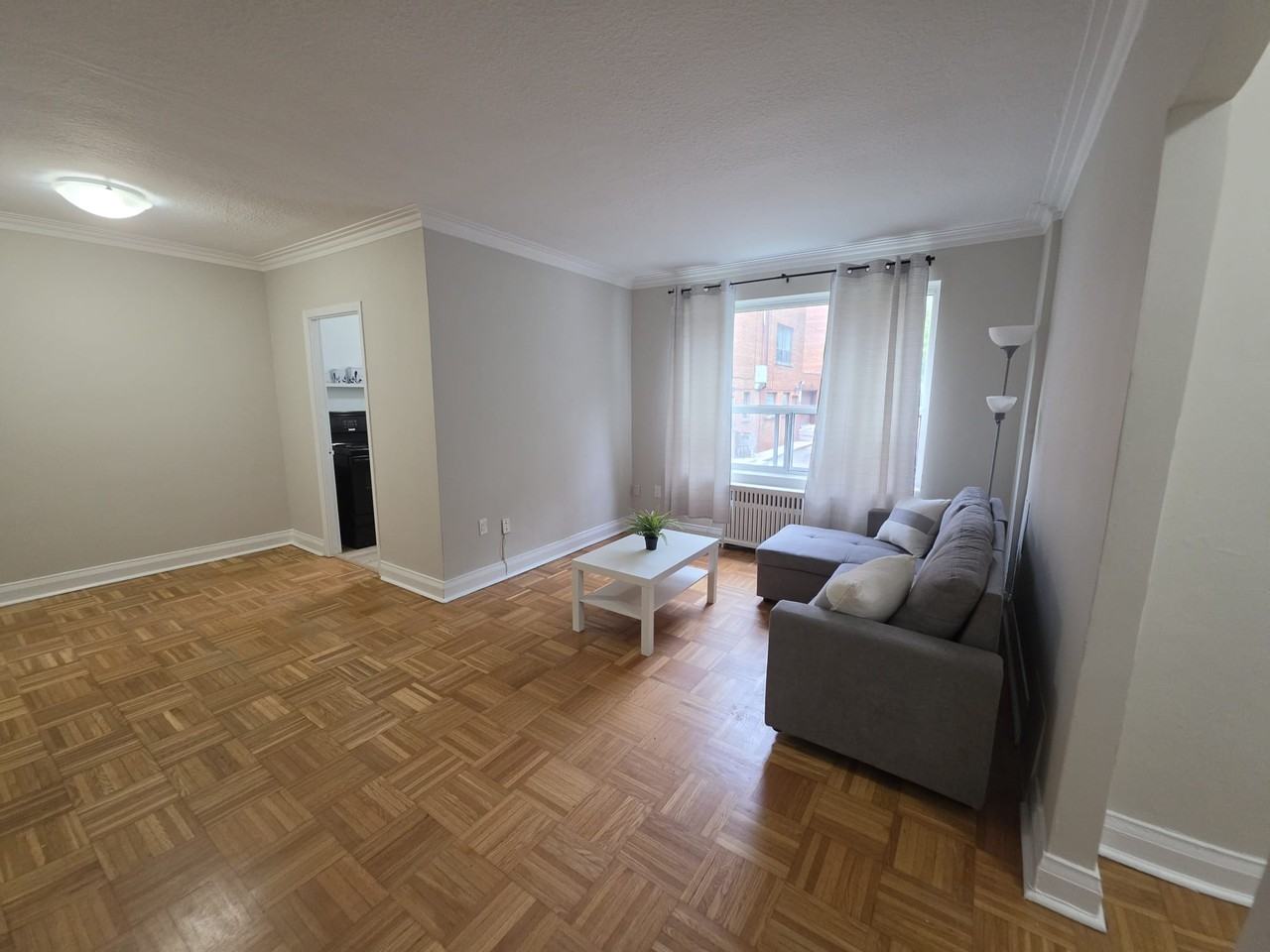309 The Kingsway #107 - Photo 2 of 14