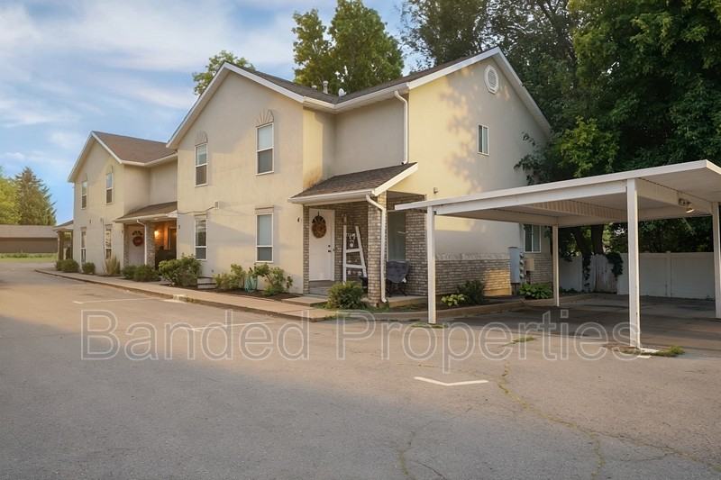 325 Mill St - Photo 6 of 22