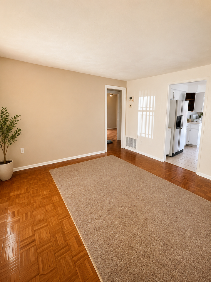 2326 Rhode Island St - Photo 4 of 15