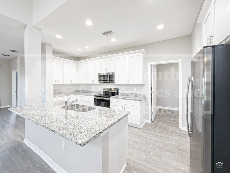 3389 Cup Dr - Photo 5 of 28