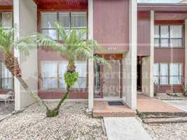 featured image of 4948 Market Sq