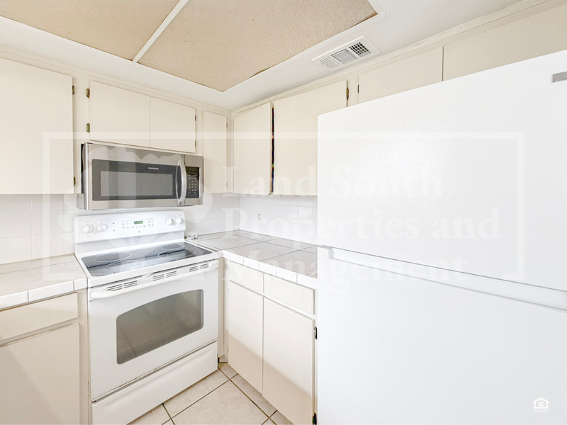 4948 Market Sq - Photo 7 of 17