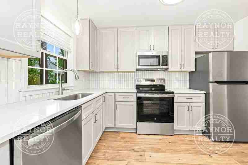 2102 W Knox St #A - Photo 5 of 17