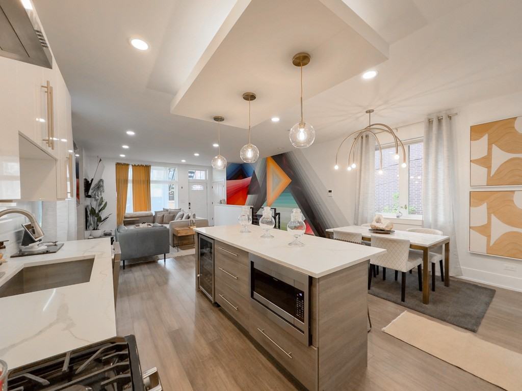 1812 N Sawyer Ave #1R - Photo 3 of 21