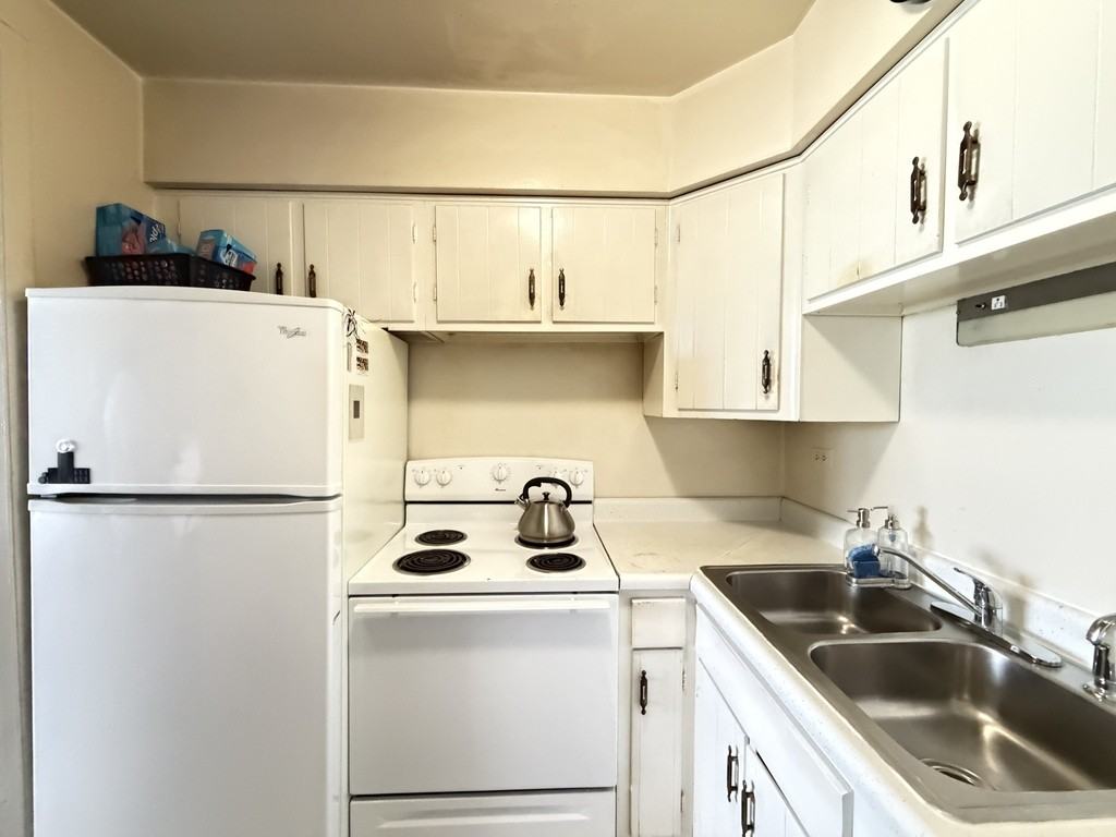 2012 N Orleans St #4B - Photo 4 of 21