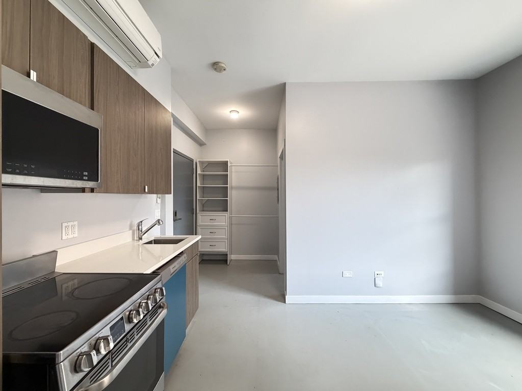 4700 N Racine Ave #316 - Photo 5 of 21