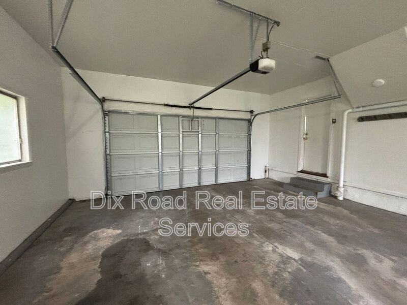 1739 Embury Park Rd - Photo 4 of 25
