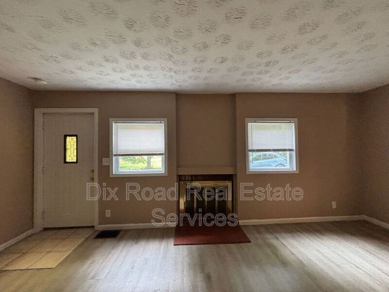 1739 Embury Park Rd - Photo 5 of 25