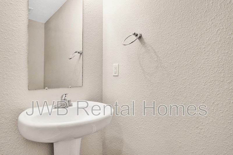 1211 Orton St - Photo 7 of 16