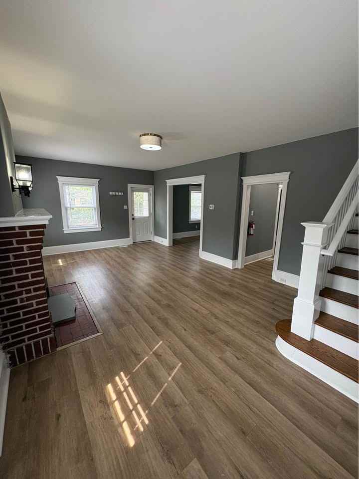 1439 Shore Rd - Photo 6 of 9