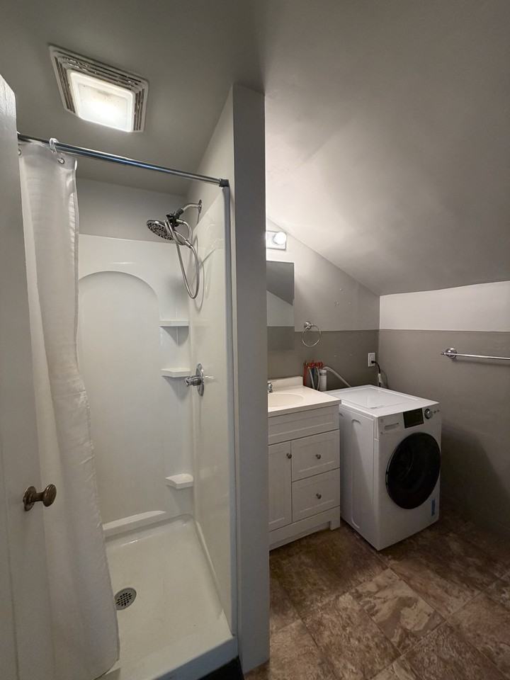 13 1/2 Mansfield Ave #13-1-2 - Photo 6 of 13