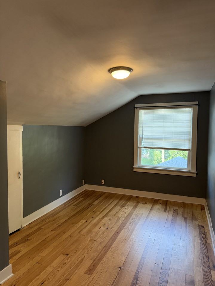 13 1/2 Mansfield Ave #13-1-2 - Photo 7 of 13