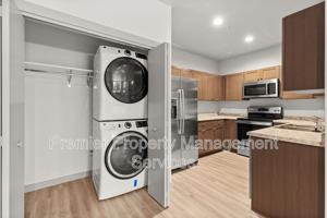 featured image of 1127 Alderson Ave #W106