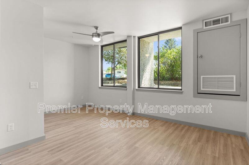 1127 Alderson Ave #W106 - Photo 2 of 8