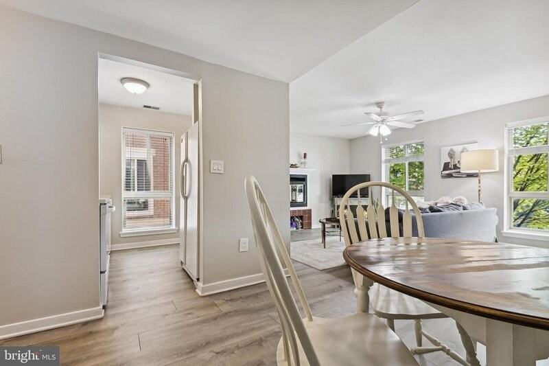 409 S Sharp St #R5 - Photo 4 of 18
