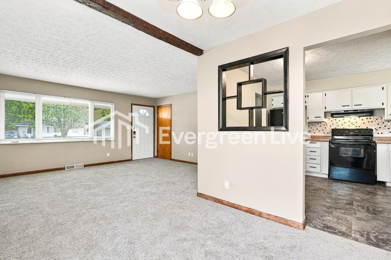 4509 E Livingston Ave - Photo 5 of 15