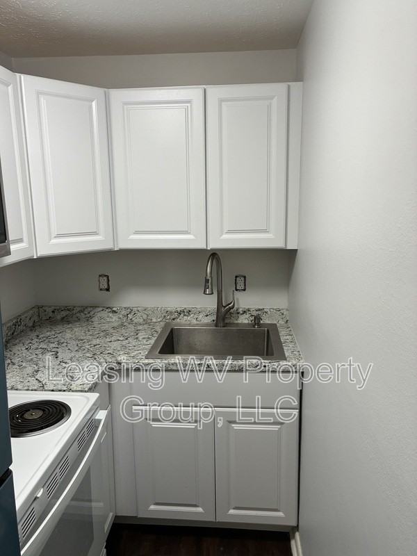 401 Main Ave #8 - Photo 3 of 5