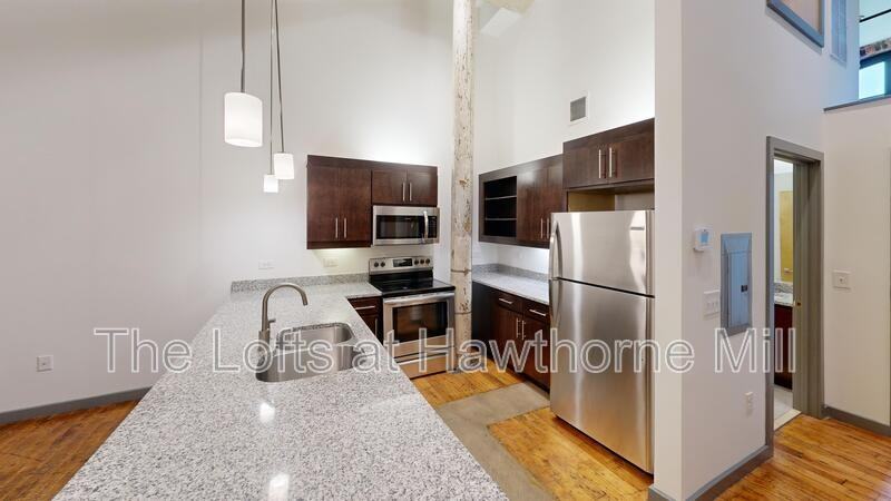 1101 Hawthorne Ln #122 - Photo 4 of 7