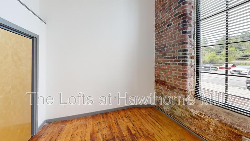 1101 Hawthorne Ln #122 - Photo 5 of 7