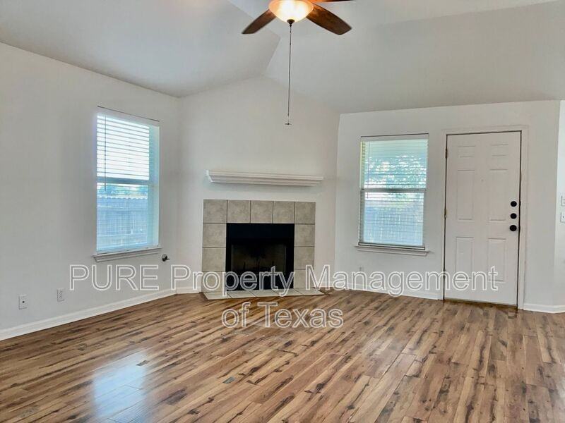 706 Stewart Dr - Photo 2 of 26