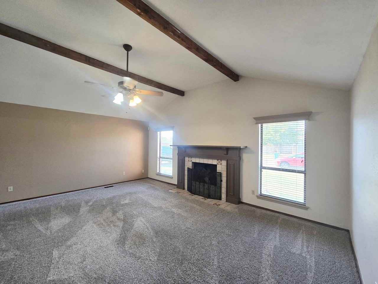 10413 Glascow Dr - Photo 2 of 20