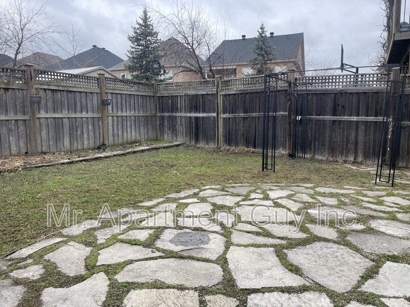 5422 Oscar Peterson Blvd - Photo 2 of 2