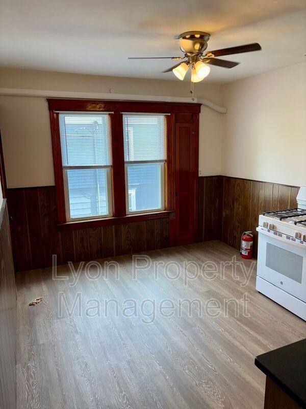 676 Grove St #2F - Photo 6 of 15