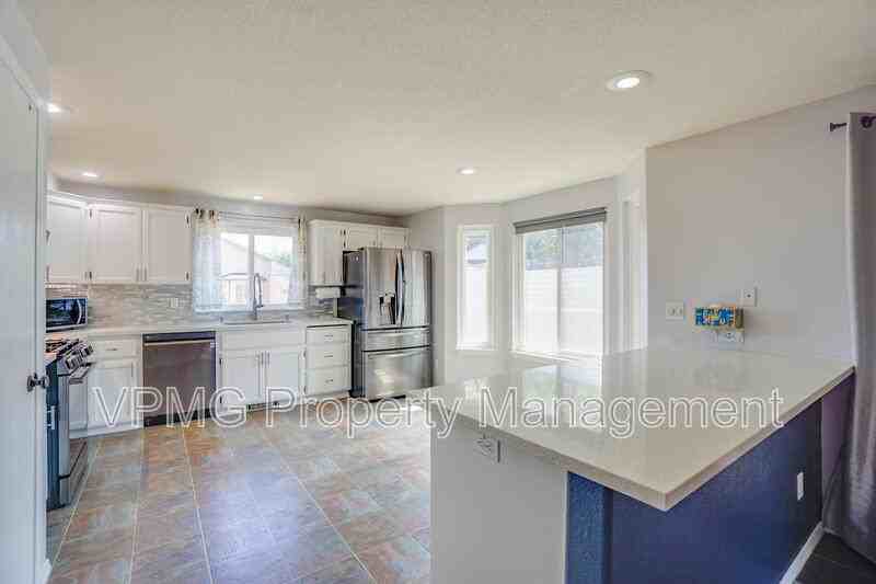 203 Nw 146th St - Photo 4 of 43