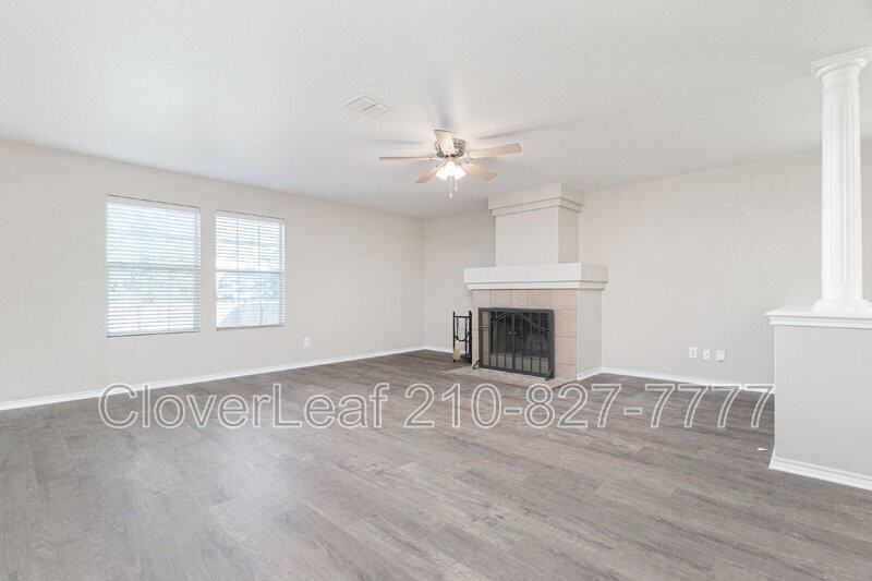 129 Gatewood Bay - Photo 7 of 36