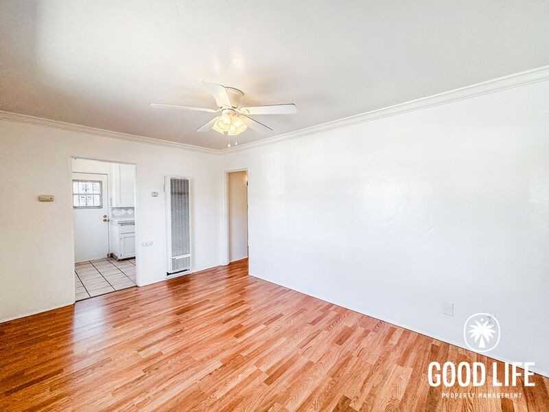 4453 48th St - Photo 3 of 20