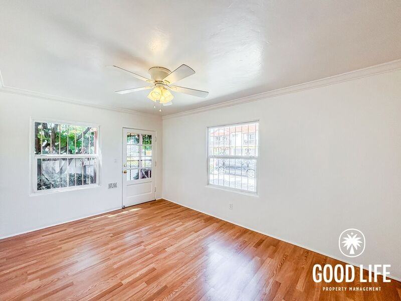 4453 48th St - Photo 4 of 20