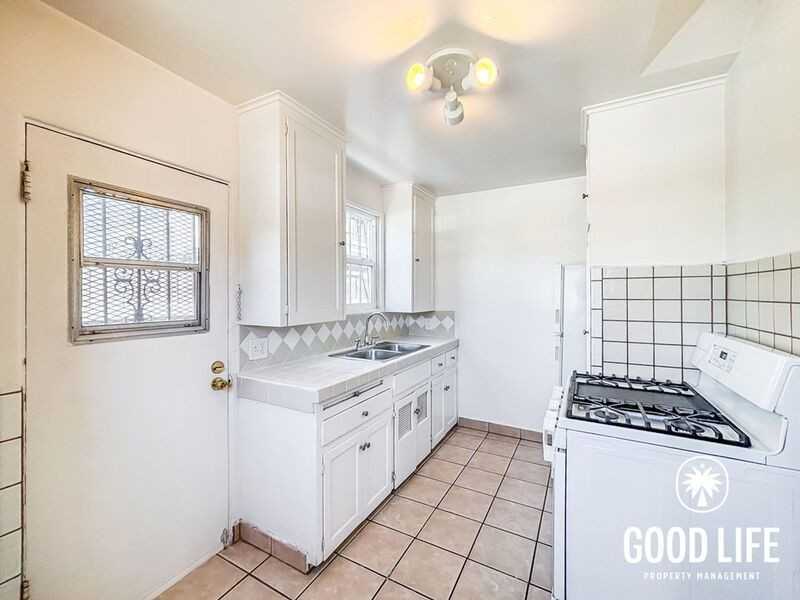 4453 48th St - Photo 6 of 20