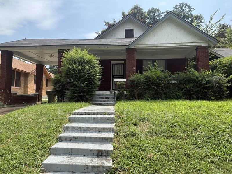 836 Maury St - Photo 2 of 35