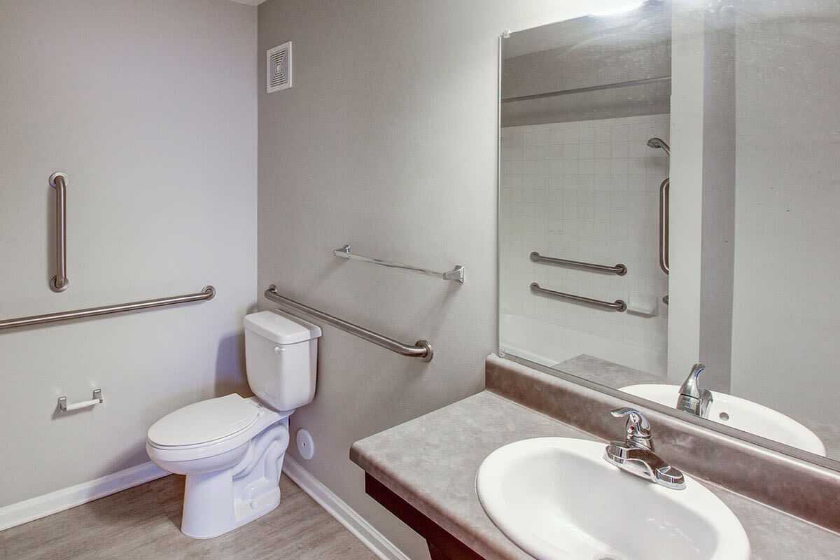 Northside Drive Apartments - Photo 2 of 36