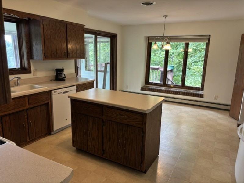9519 Mullen Ln - Photo 6 of 24