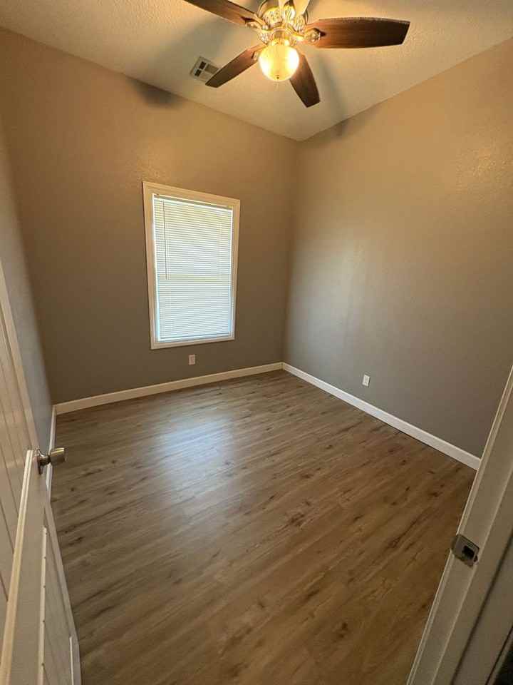 306 S Joplin St - Photo 4 of 4
