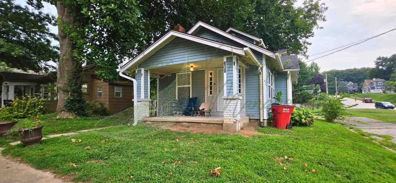 630 N Pleasant St - Photo 7 of 50