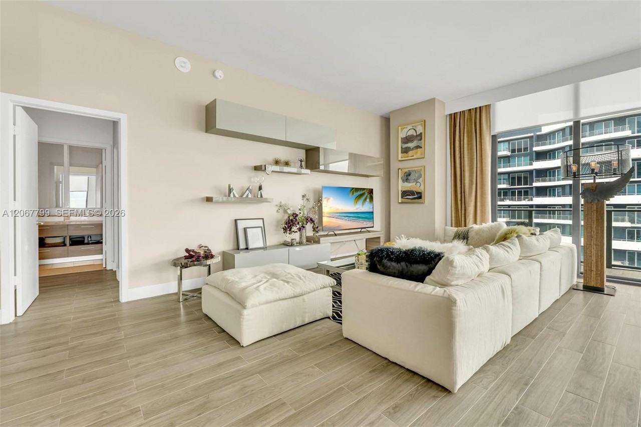 Brickell Ave & SE 13th St - Photo 6 of 38