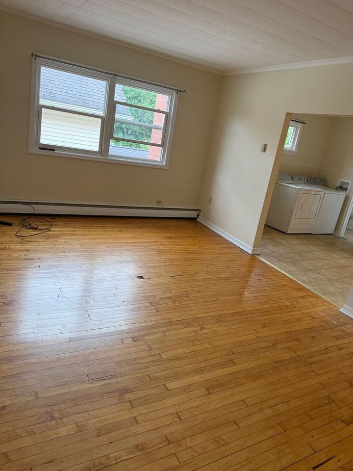 602 Church St - Photo 7 of 15