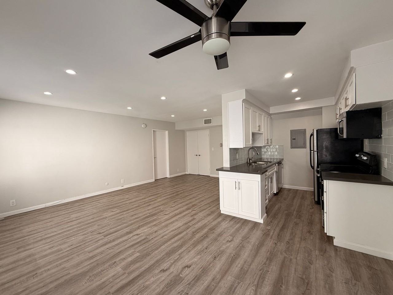 The Shelby Apartments - Photo 6 of 17